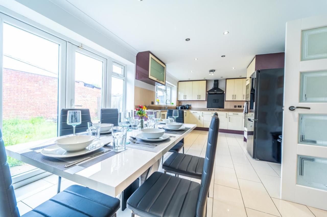 Modern Spacious 4 Bed Hayes Home With Free Parking Kültér fotó