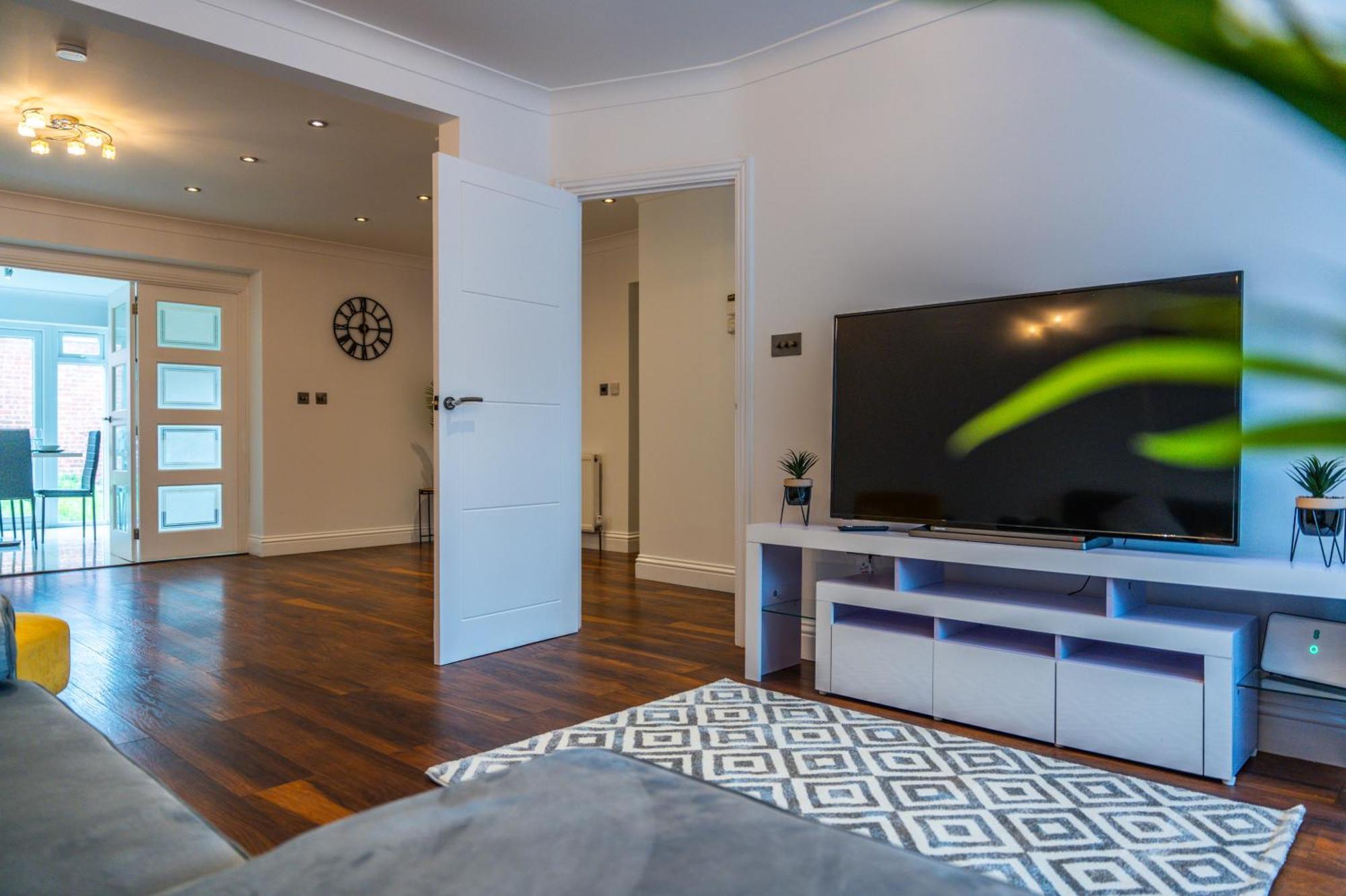 Modern Spacious 4 Bed Hayes Home With Free Parking Kültér fotó